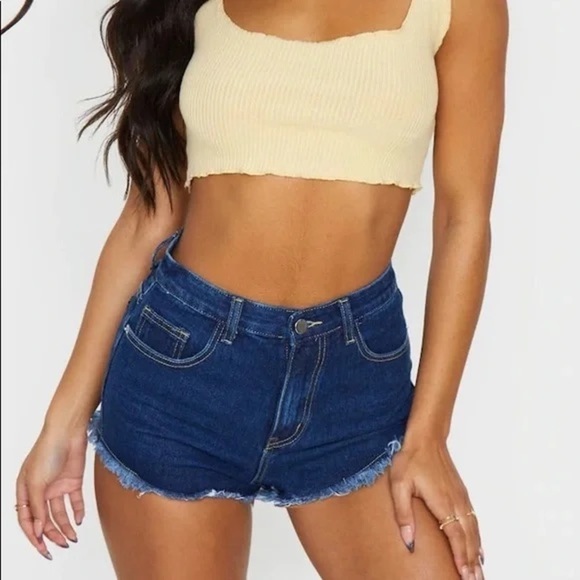 Aritzia TNA Women’s Cut Off Mid Rise Baggy Denim Boyfriend Shorts Size 27 - Picture 1 of 16